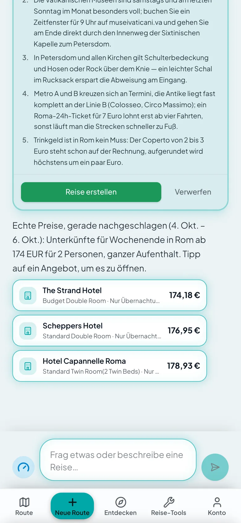 Der KI-Chat zeigt unter dem Reiseplan echte Hotelangebote mit Preisen als antippbare Karten.